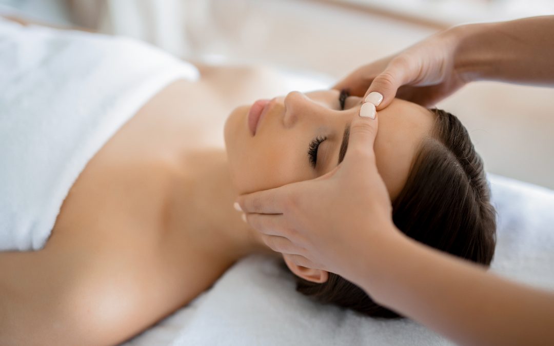 ACTIE MASSAGE | GRATIS Hotstone of Wellness massage bij jaarabonnement