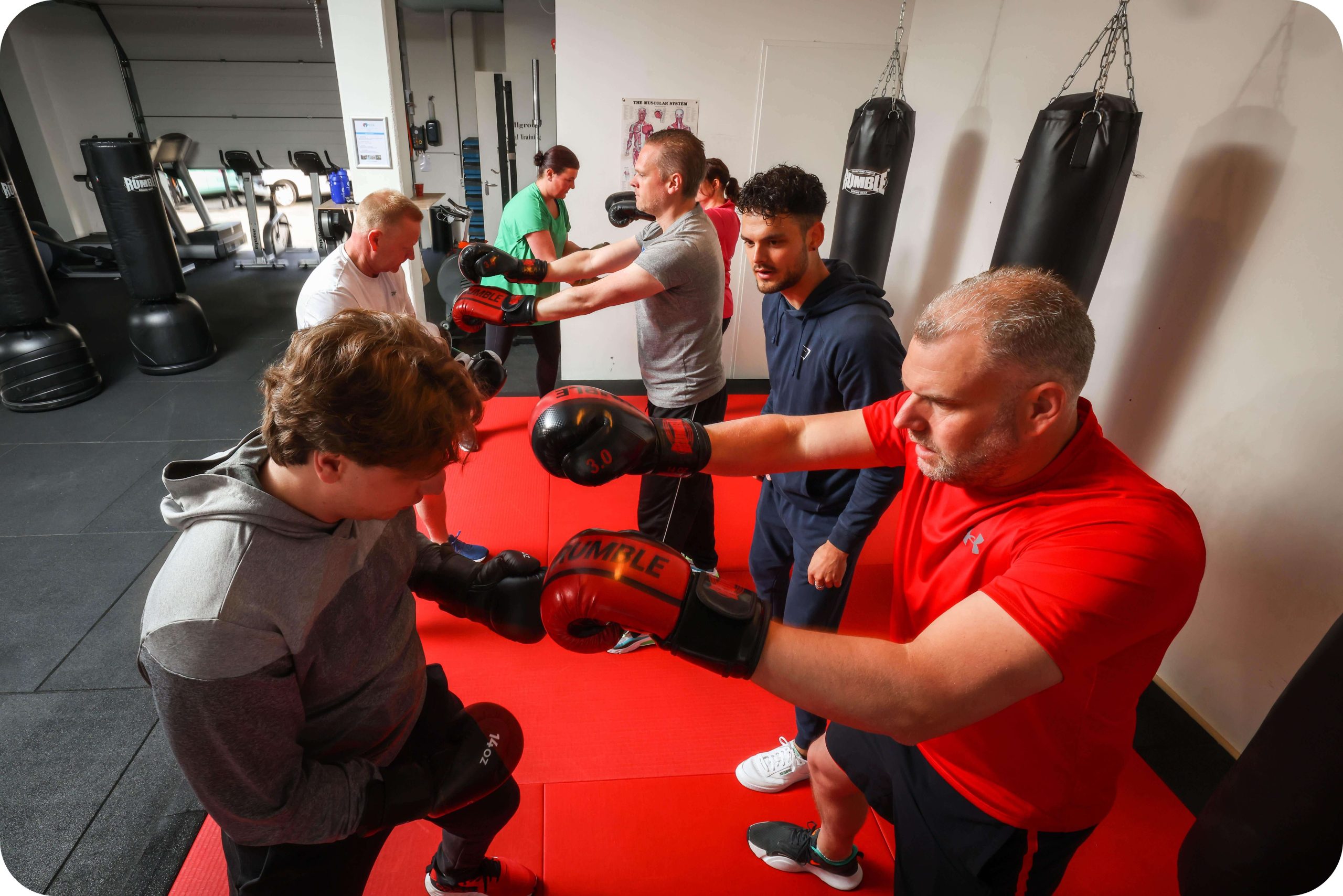 Justin Wink tijdens boxing & fitness smallgroup training